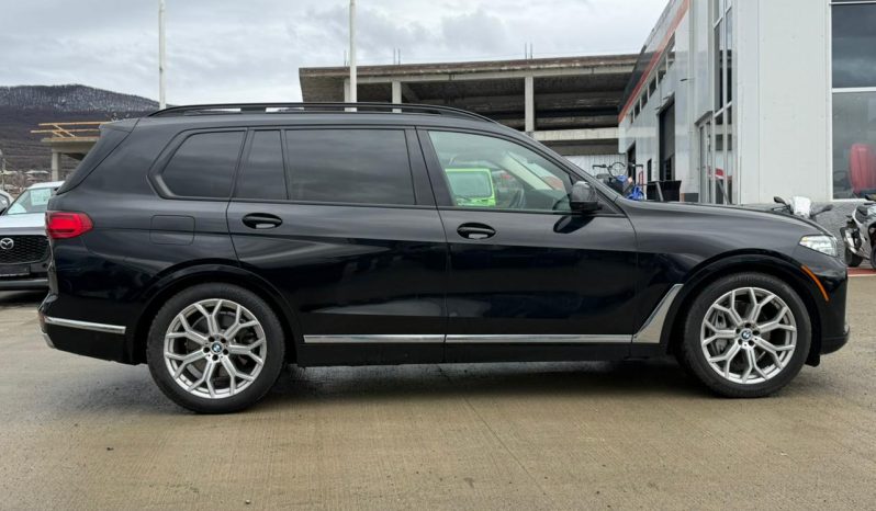 
								BMW X7 full									