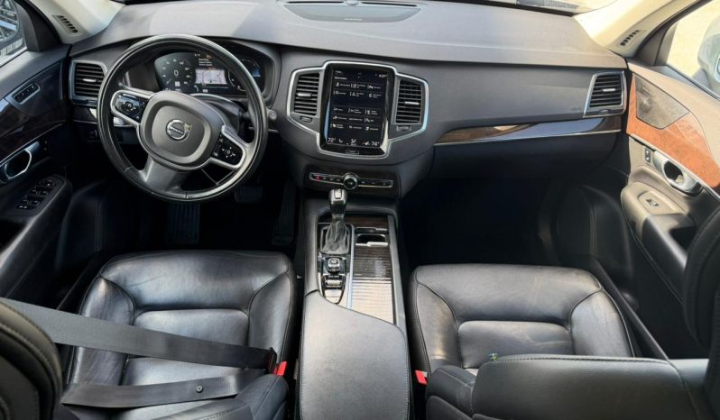 
								Volvo XC90 full									