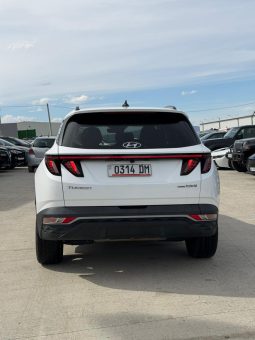 
										Hyundai Tucson full									