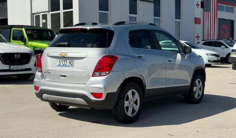 
								Chevrolet Trax full									