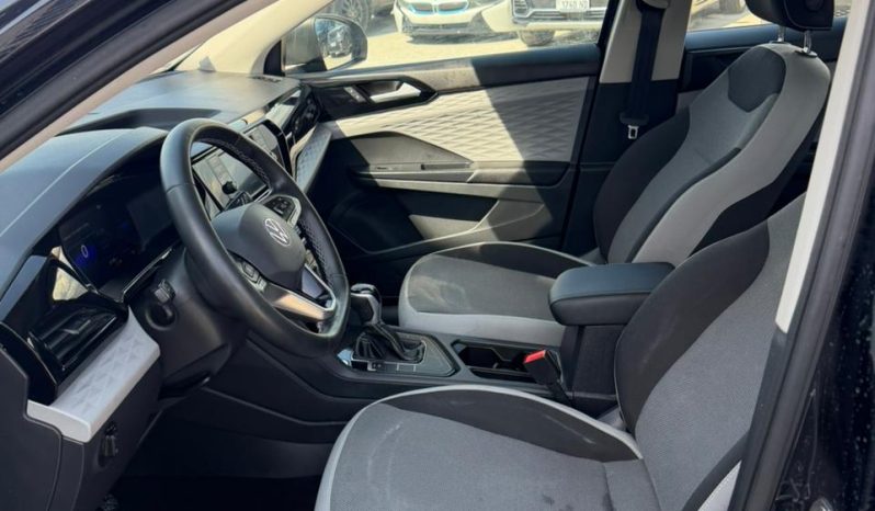 
								2023 Volkswagen Taos full									