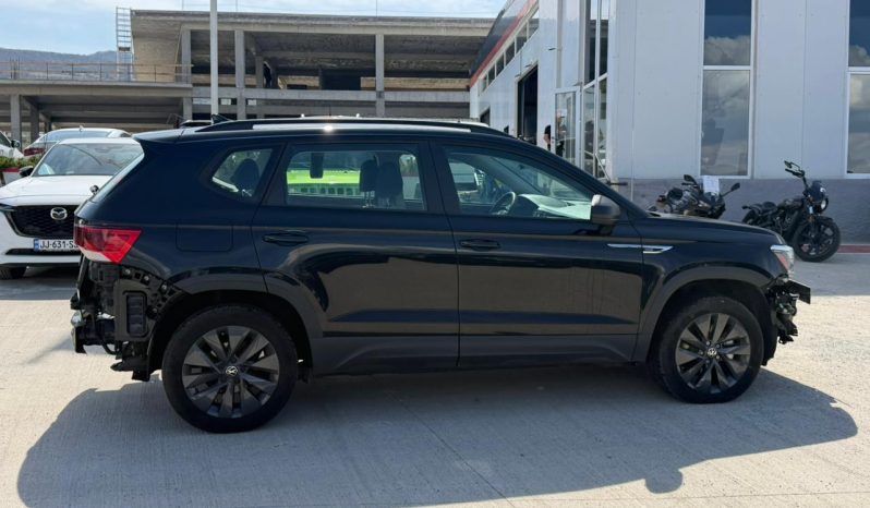 
								2023 Volkswagen Taos full									