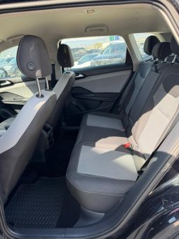 
										2023 Volkswagen Taos full									