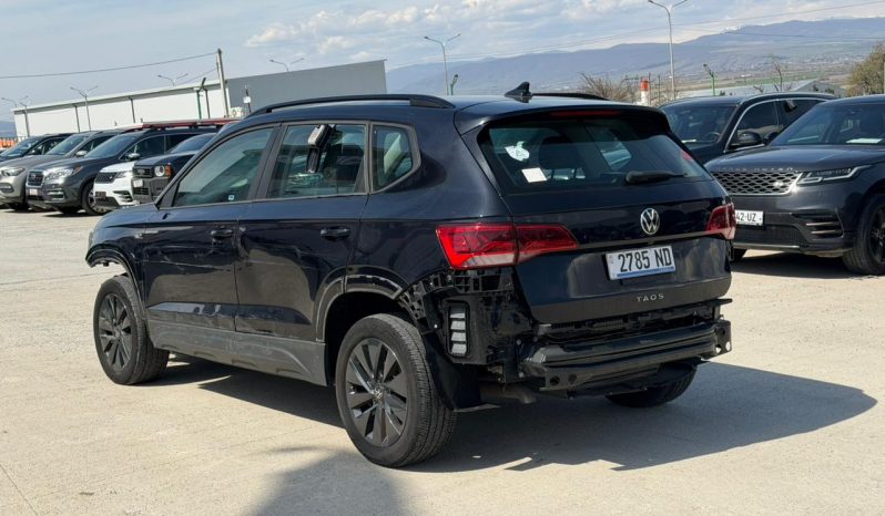 
								2023 Volkswagen Taos full									