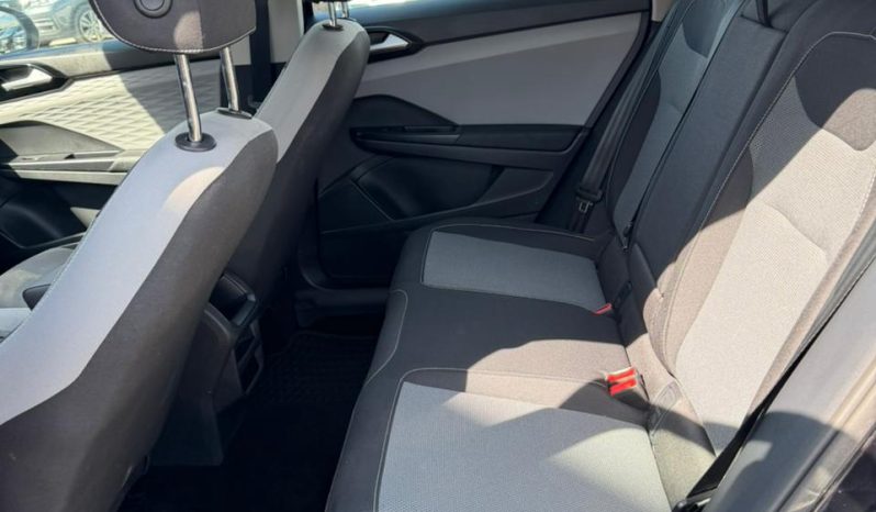 
								2023 Volkswagen Taos full									