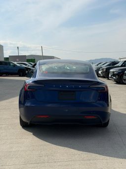 
										Tesla MODEL 3 full									