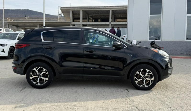 
								KIA SPORTAGE full									