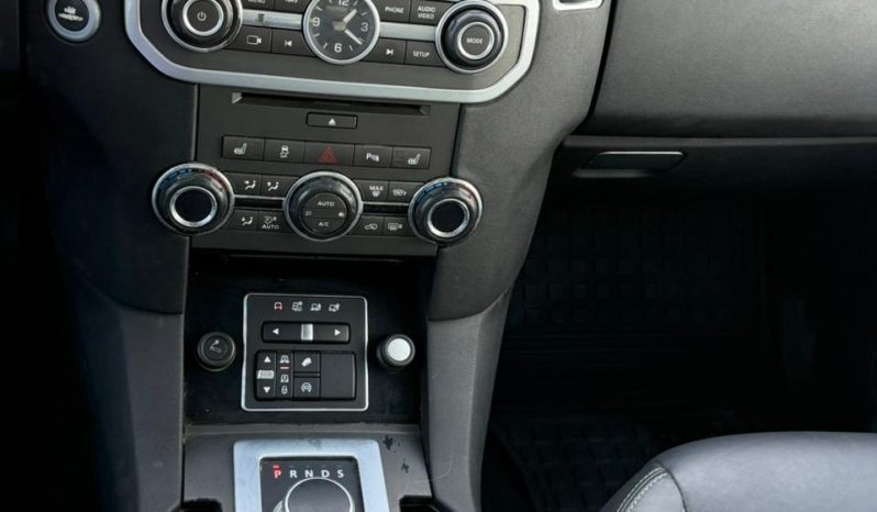 
								LAND ROVER LR4 full									