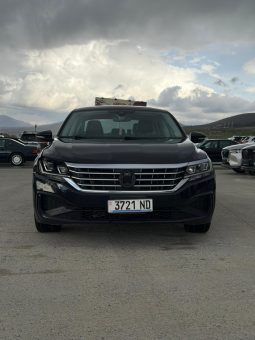 
										2020 Volkswagen Passat full									