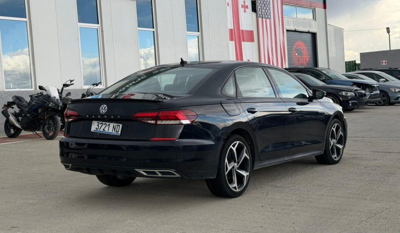 
								2020 Volkswagen Passat full									