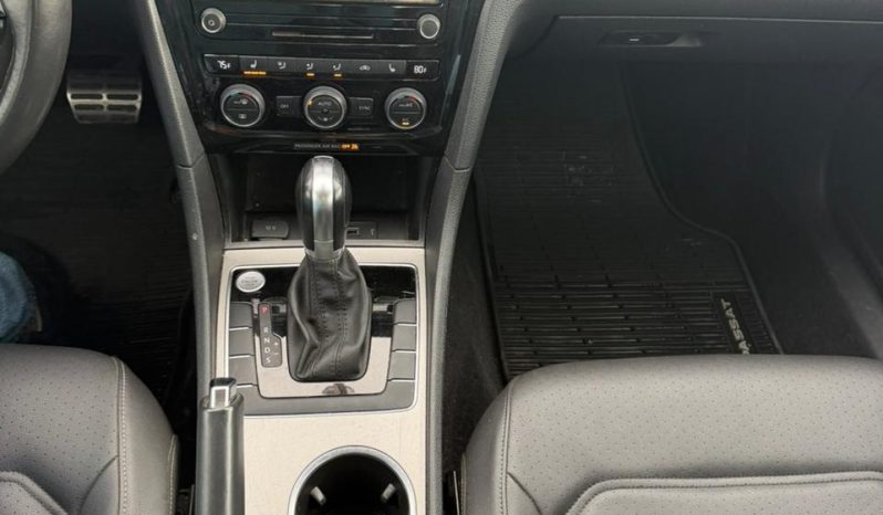 
								2020 Volkswagen Passat full									