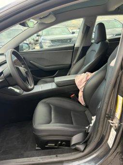 
										TESLA MODEL 3 full									