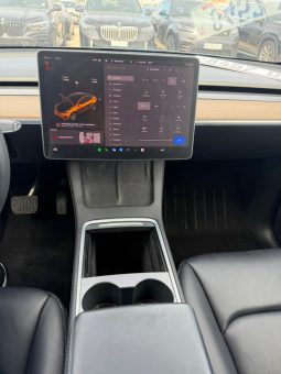 
										Tesla MODEL Y full									