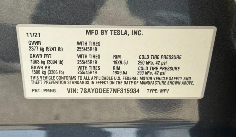 
								Tesla MODEL Y full									