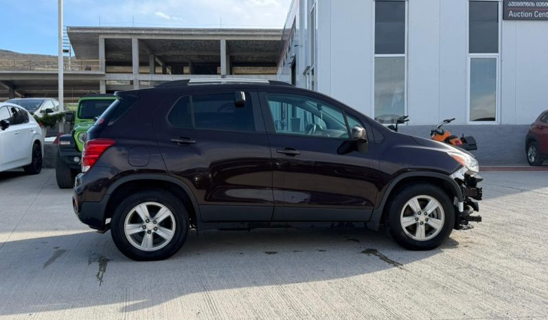 
								Chevrolet Trax full									