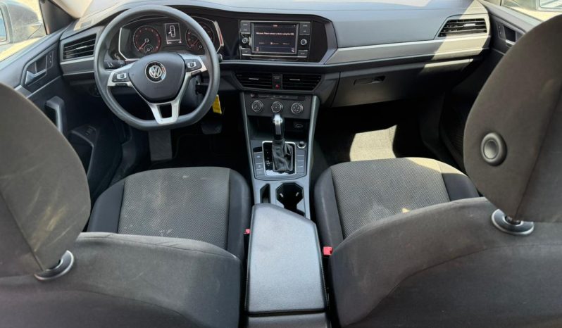 
								2019 Volkswagen Jetta full									