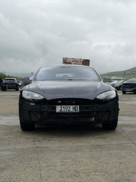Tesla MODEL S