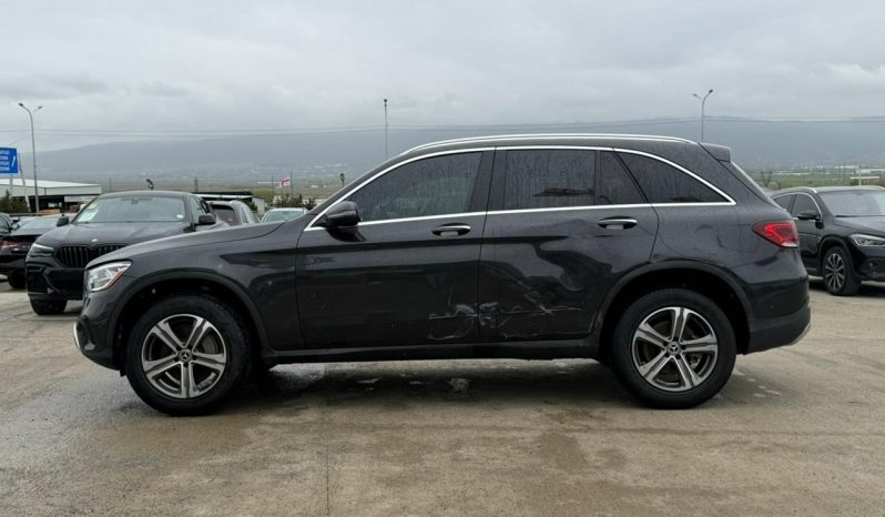 
								MERCEDES-BENZ GLC 300 full									