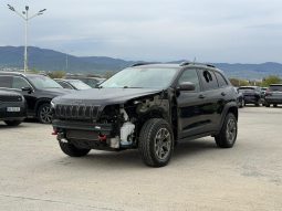 
										Jeep Cherokee full									