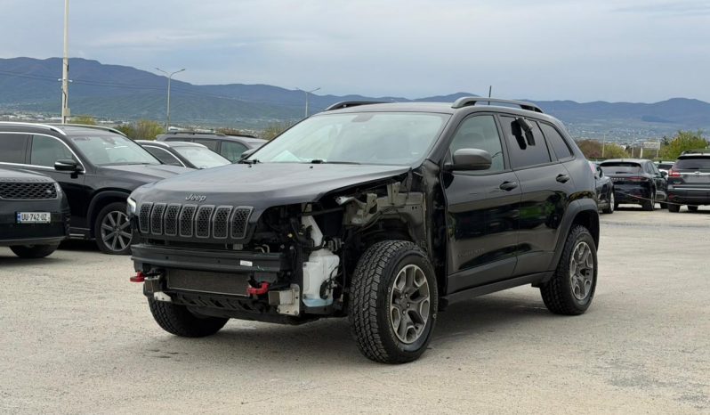 
								Jeep Cherokee full									