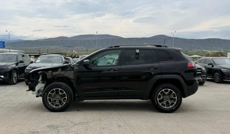 
								Jeep Cherokee full									
