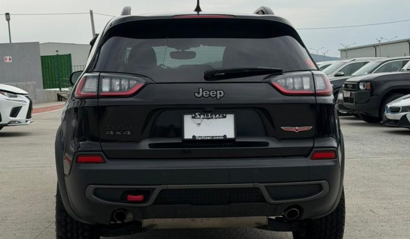
								Jeep Cherokee full									
