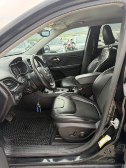 
										Jeep Cherokee full									