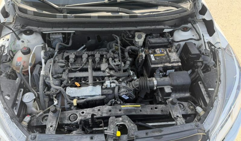 
								Nissan Kicks full									