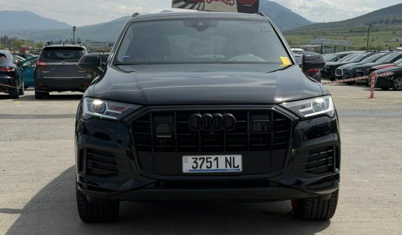 
								AUDI Q7 full									