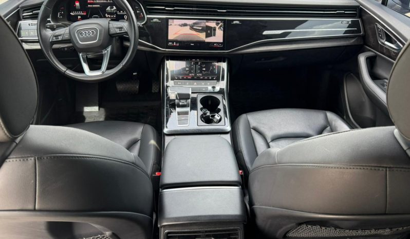 
								AUDI Q7 full									