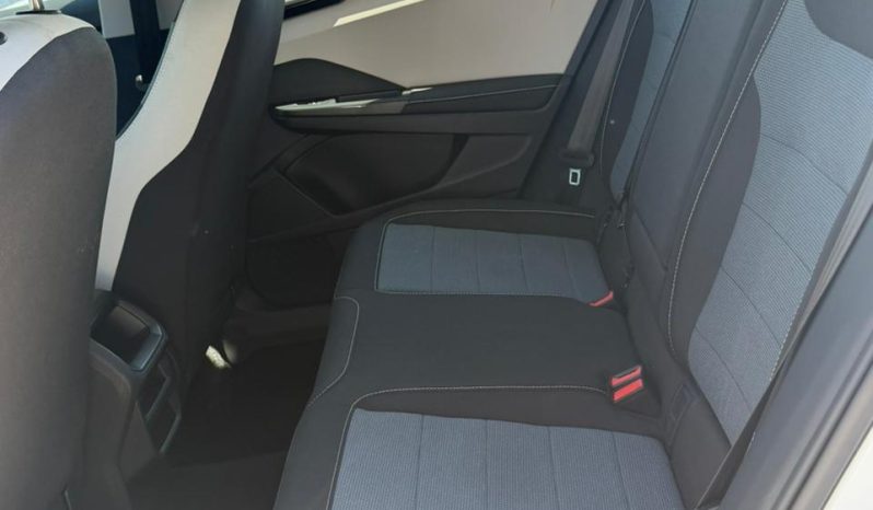 
								VOLKSWAGEN TAOS full									