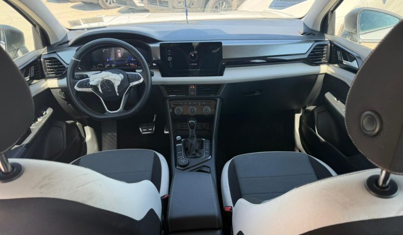 
								VOLKSWAGEN TAOS full									