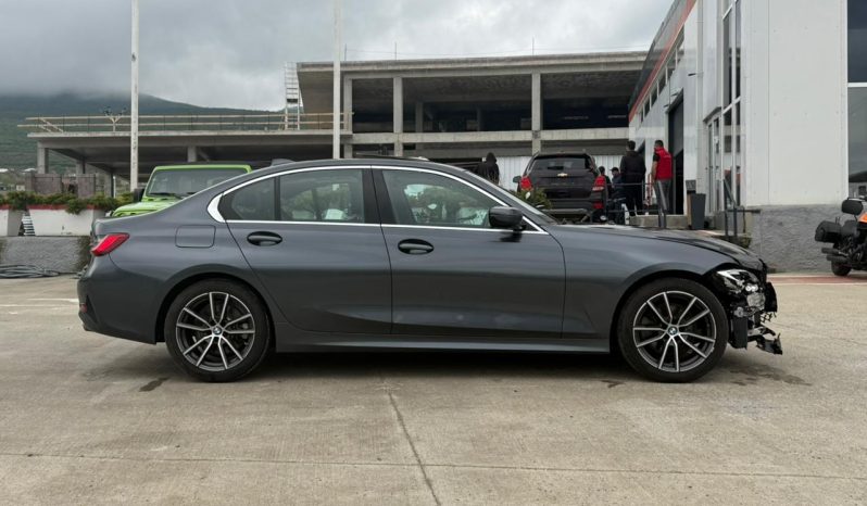 
								2020 BMW 330I full									