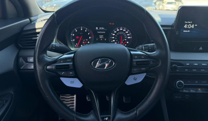 
								2022 Hyundai Veloster full									