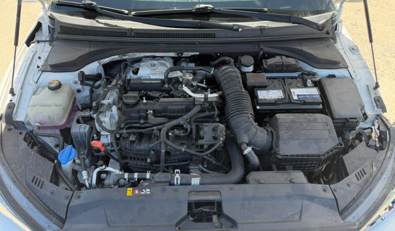 
								2022 Hyundai Veloster full									
