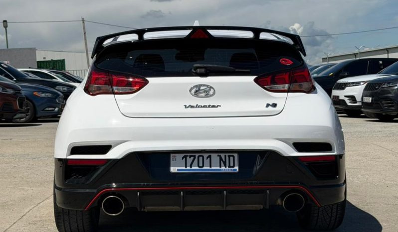 
								2022 Hyundai Veloster full									