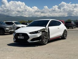 
										2022 Hyundai Veloster full									