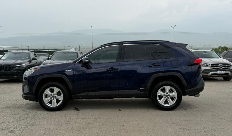 
								TOYOTA RAV4 full									