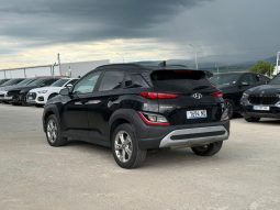 
										Hyundai Kona full									