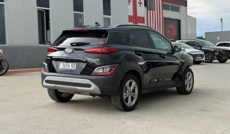 
								Hyundai Kona full									