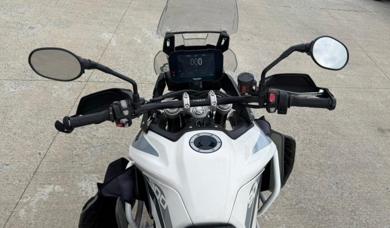 
								2022 Triumph Tiger 900 GT full									