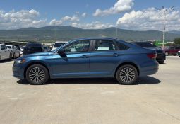 
										VOLKSWAGEN JETTA full									
