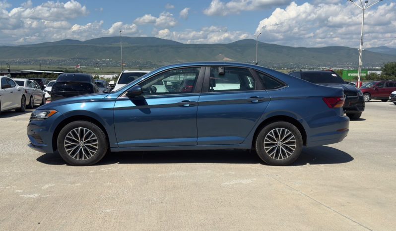 
								VOLKSWAGEN JETTA full									