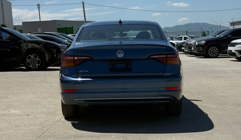 
								VOLKSWAGEN JETTA full									
