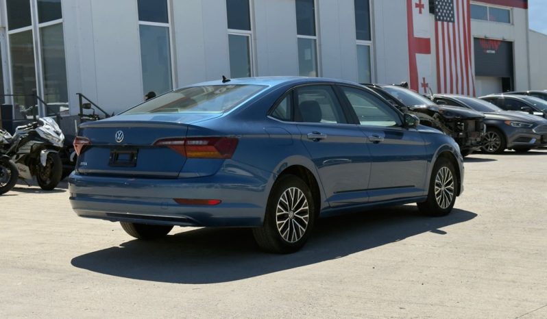 
								VOLKSWAGEN JETTA full									