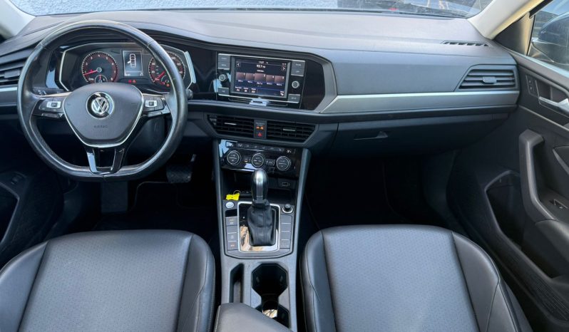
								VOLKSWAGEN JETTA full									