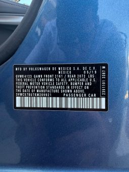 
										VOLKSWAGEN JETTA full									