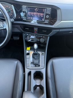 
										VOLKSWAGEN JETTA full									
