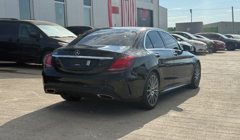 
								MERCEDES-BENZ C300 full									