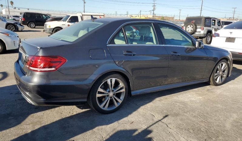 
								MERCEDES-BENZ E CLASS full									